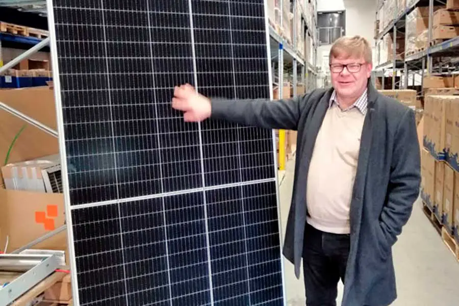 scansolar-znshine-suomen-tehokkain-aurinkopaneeli-scaled-900.jpg.webp